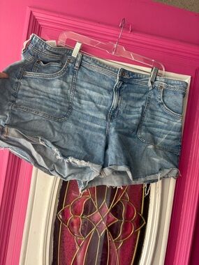 American Eagle Outfitters Light Wash Denim Cutoff Shorts